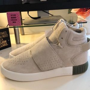 SOLD- Adidas Tubular Invader strap /high top shoes